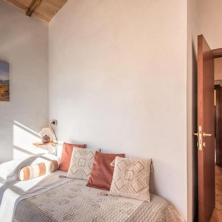 Gorgeous Home In Montalcino With Kitchen Exteriör bild